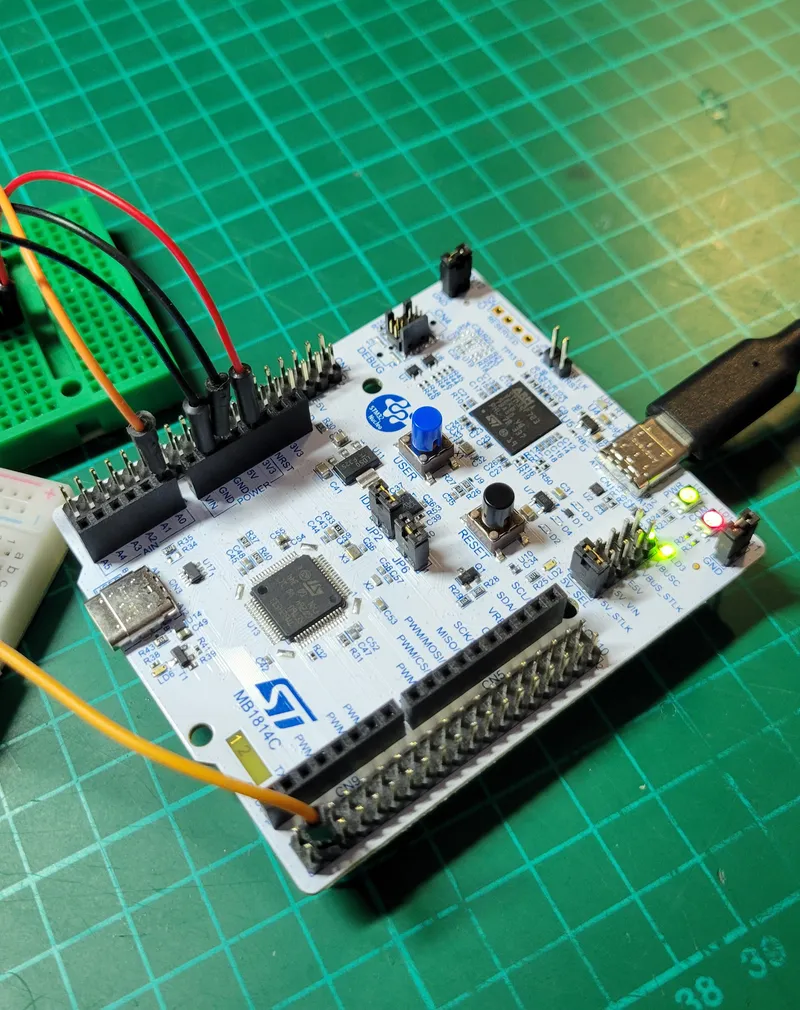 Picture of the NUCLEO-H533RE board